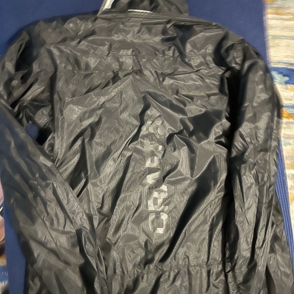 Craft Large L Womens vented running jacket. NWT - Picture 4 of 6